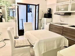 One bedroom flat ground floor avec cuisine -Rue Saint charles - métro 