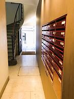 One bedroom flat ground floor avec cuisine -Rue Saint charles - métro 