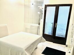 One bedroom flat ground floor avec cuisine -Rue Saint charles - métro 