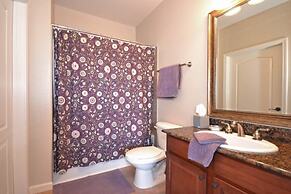 Radiant Condo 3 Bedroom Condo by RedAwning