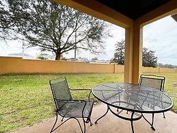 Regal Getaway 4 Bedroom Townhouse by RedAwning