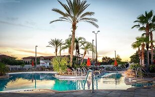 Regal Getaway 4 Bedroom Townhouse by RedAwning