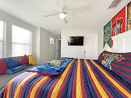 American Dream 6 Bedroom Home by RedAwning