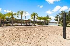 American Dream 6 Bedroom Home by RedAwning