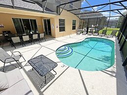 American Dream 6 Bedroom Home by RedAwning