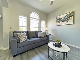 Paradise Point 4 Bedroom Home by RedAwning