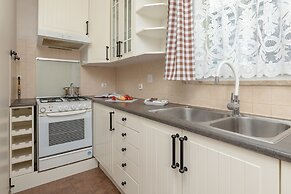 Cosy Apartment in Gdańsk by Renters