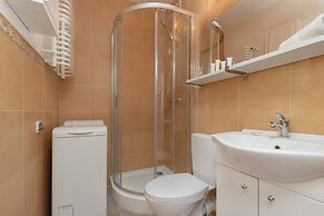 Cosy Apartment in Gdańsk by Renters