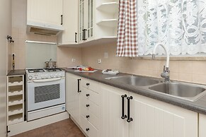 Cosy Apartment in Gdańsk by Renters