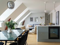 Sanders Leaves - 2bdr Apt With Shared Roof Terrace