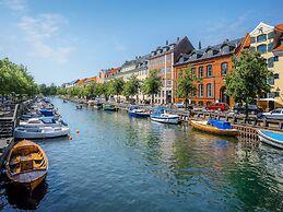Sanders Leaves - 2bdr Apt With Shared Roof Terrace