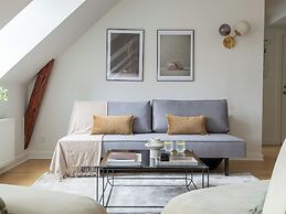 Sanders Leaves - 2bdr Apt With Shared Roof Terrace