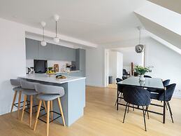 Sanders Leaves - 2bdr Apt With Shared Roof Terrace