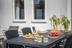 Sanders Leaves - 2bdr Apt With Shared Roof Terrace