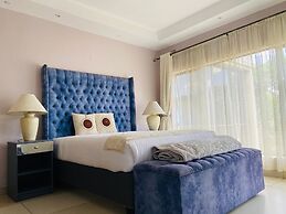 Sterling Boutique Lodge