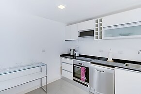 Oceana Suites Isabel