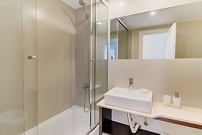 Oceana Suites Isabel