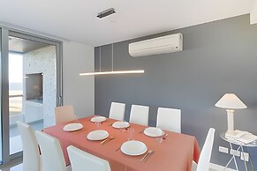 Oceana Suites Isabel