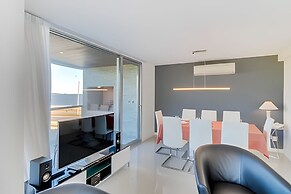 Oceana Suites Isabel