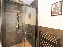 The Hideaway @ Waverton Villa