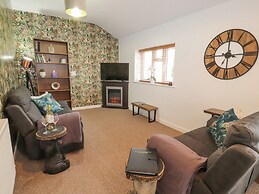 The Hideaway @ Waverton Villa