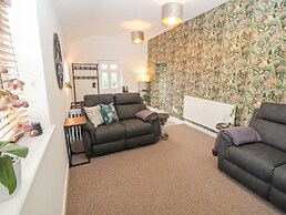 The Hideaway @ Waverton Villa