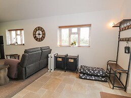 The Hideaway @ Waverton Villa