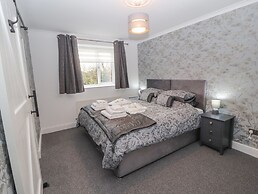 The Hideaway @ Waverton Villa