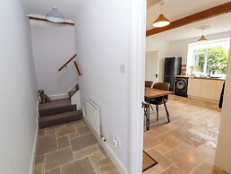 The Hideaway @ Waverton Villa