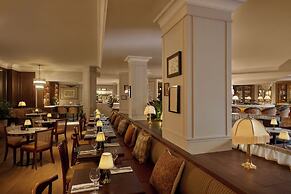 Miiro Le Grand Hôtel Cayré