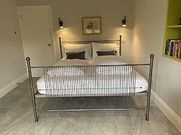 1bedapt Privateestate W/free Parking - 10mintocity