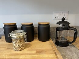 1bedapt Privateestate W/free Parking - 10mintocity