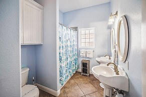 Villa Laguna - Pet Friendly! Beach Gear Credit Included!