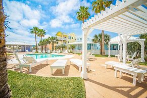 Villa Laguna - Pet Friendly! Beach Gear Credit Included!