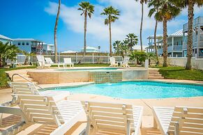 Villa Laguna - Pet Friendly! Beach Gear Credit Included!