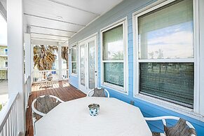 Villa Laguna - Pet Friendly! Beach Gear Credit Included!