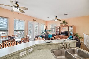 Villa Laguna - Pet Friendly! Beach Gear Credit Included!