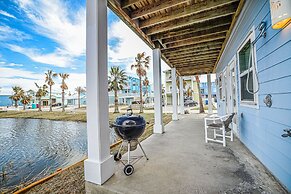 Villa Laguna - Pet Friendly! Beach Gear Credit Included!