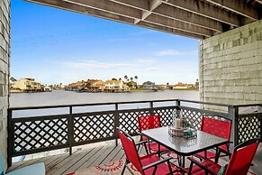 High Tide - Water View and Boat Slip!