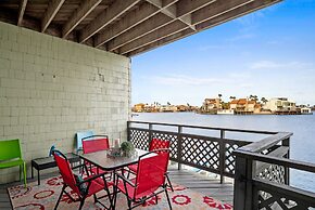 High Tide - Water View and Boat Slip!