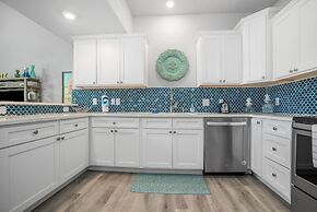 Aqua Dreams - Pet Friendly! Heated Private Pool!