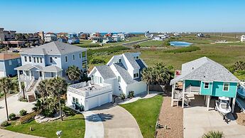 Aqua Dreams - Pet Friendly! Heated Private Pool!