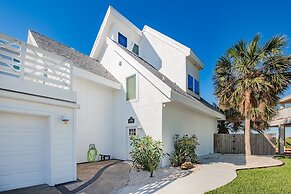 Aqua Dreams - Pet Friendly! Heated Private Pool!