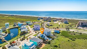 Aqua Dreams - Pet Friendly! Heated Private Pool!