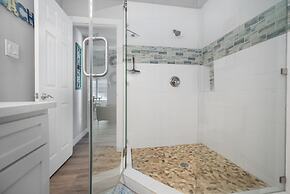 Aqua Dreams - Pet Friendly! Heated Private Pool!