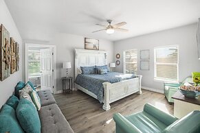 Aqua Dreams - Pet Friendly! Heated Private Pool!