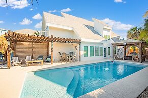 Aqua Dreams - Pet Friendly! Heated Private Pool!