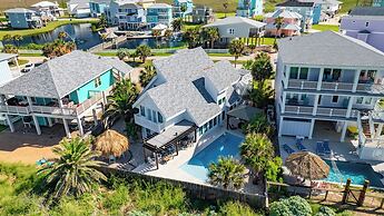 Aqua Dreams - Pet Friendly! Heated Private Pool!