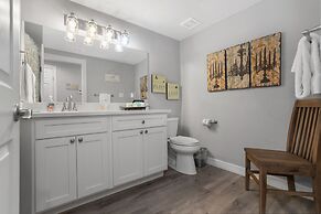 Aqua Dreams - Pet Friendly! Heated Private Pool!