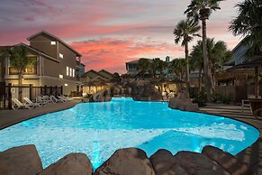 Twisted Pelican - Beach Gear Included!